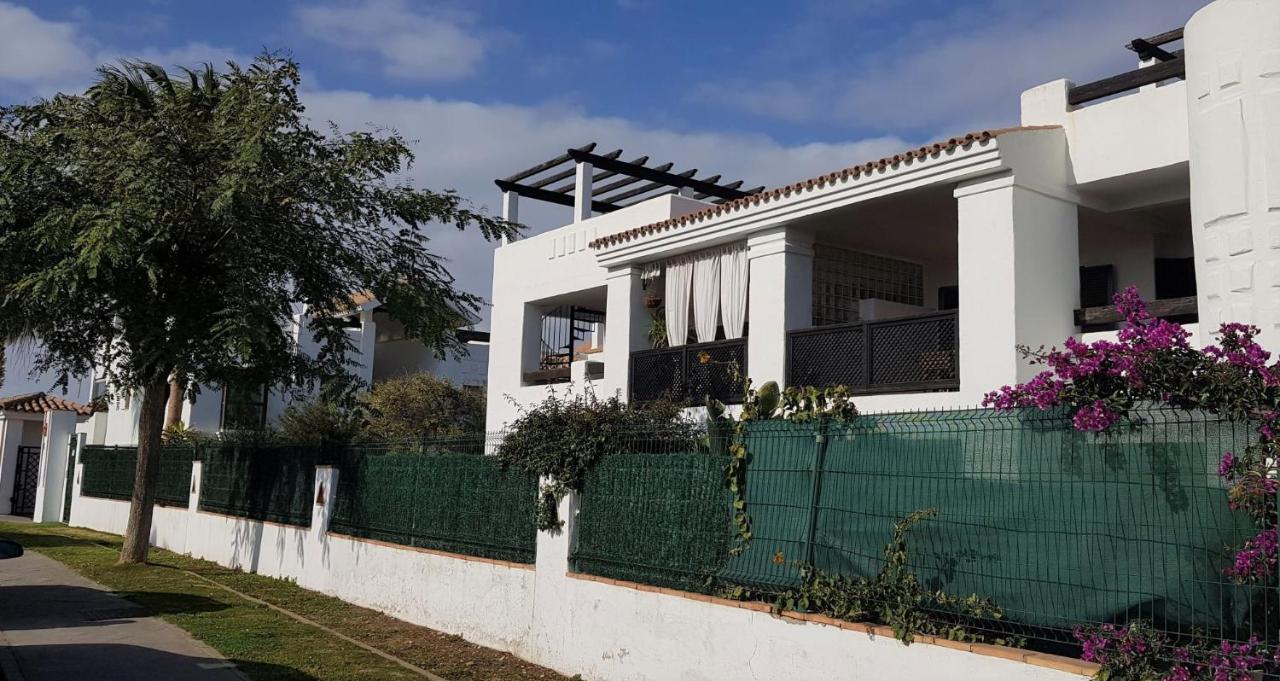 A Golf & Beach Chez Pascale Et Alain Alcaidesa Ngoại thất bức ảnh